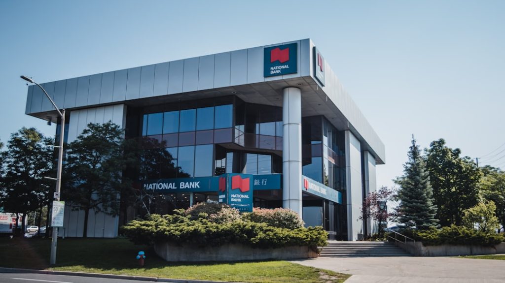 découvrez des solutions d'assurance adaptées à vos besoins. protégez vos biens, votre santé et votre avenir avec des offres personnalisées et des conseils d'experts. obtenez des devis gratuits et comparez les meilleures polices d'assurance dès aujourd'hui.