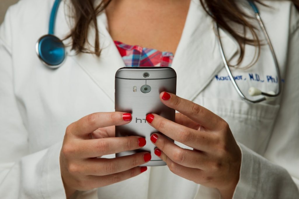 découvrez comment choisir la meilleure assurance santé pour vous et votre famille. comparez les offres, comprenez les garanties et assurez votre bien-être avec une couverture adaptée à vos besoins.