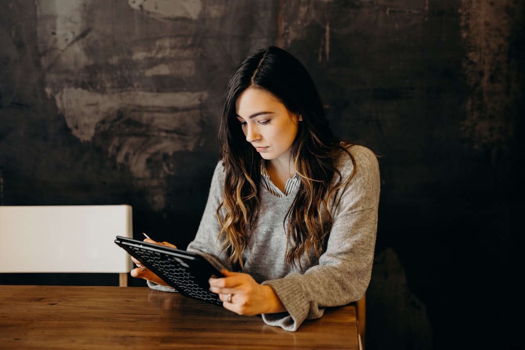 découvrez notre assurance salaire garanti qui vous protège contre les imprévus professionnels. assurez-vous une tranquillité d'esprit avec un revenu stable, même en cas d'arrêt de travail. protégez votre avenir financier dès aujourd'hui !