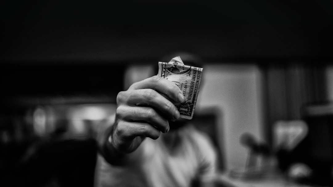 découvrez comment la protection de revenu peut sécuriser votre avenir financier en cas d'incapacité de travail. protégez vos finances et assurez la tranquillité d'esprit pour vous et votre famille.