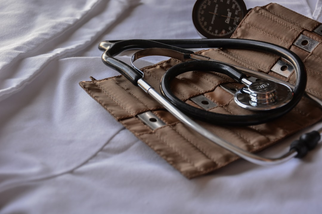 découvrez nos solutions d'assurance santé adaptées à vos besoins. protégez-vous et vos proches avec des garanties complètes et un accompagnement personnalisé, pour une couverture santé sereine et efficace.