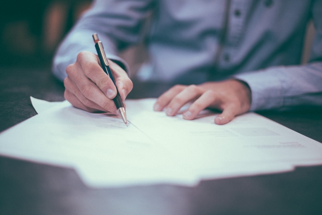 découvrez l'assurance salaire garanti, une solution pour sécuriser vos revenus en cas d'incapacité de travail. protégez-vous contre les imprévus financiers et assurez votre tranquillité d'esprit avec des garanties adaptées à vos besoins.