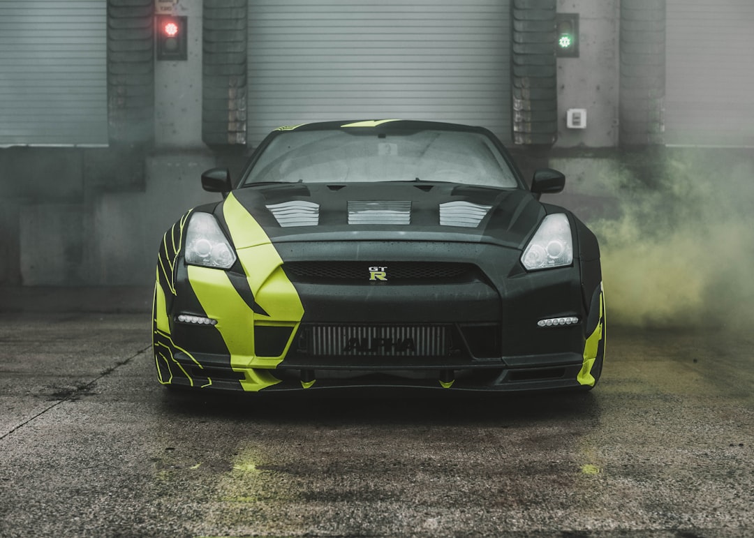 découvrez l'art du car detailing : un service complet de nettoyage et de rénovation automobile pour redonner à votre véhicule son éclat d'origine. offrez à votre voiture un soin minutieux qui améliore son apparence et préserve sa valeur.