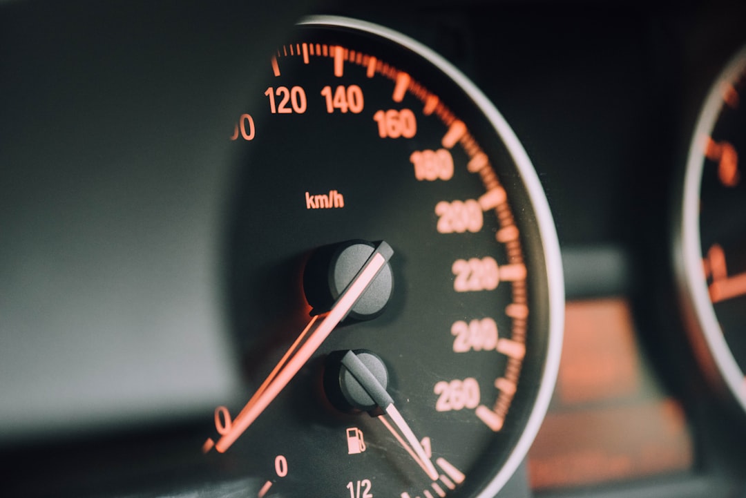 découvrez notre service de car detailing, une solution complète pour redonner brillance et propreté à votre véhicule. nos experts utilisent des produits de haute qualité et des techniques professionnelles pour nettoyer, polir et protéger votre voiture à l'intérieur comme à l'extérieur. offrez à votre voiture le soin qu'elle mérite et appréciez une conduite saine et agréable.