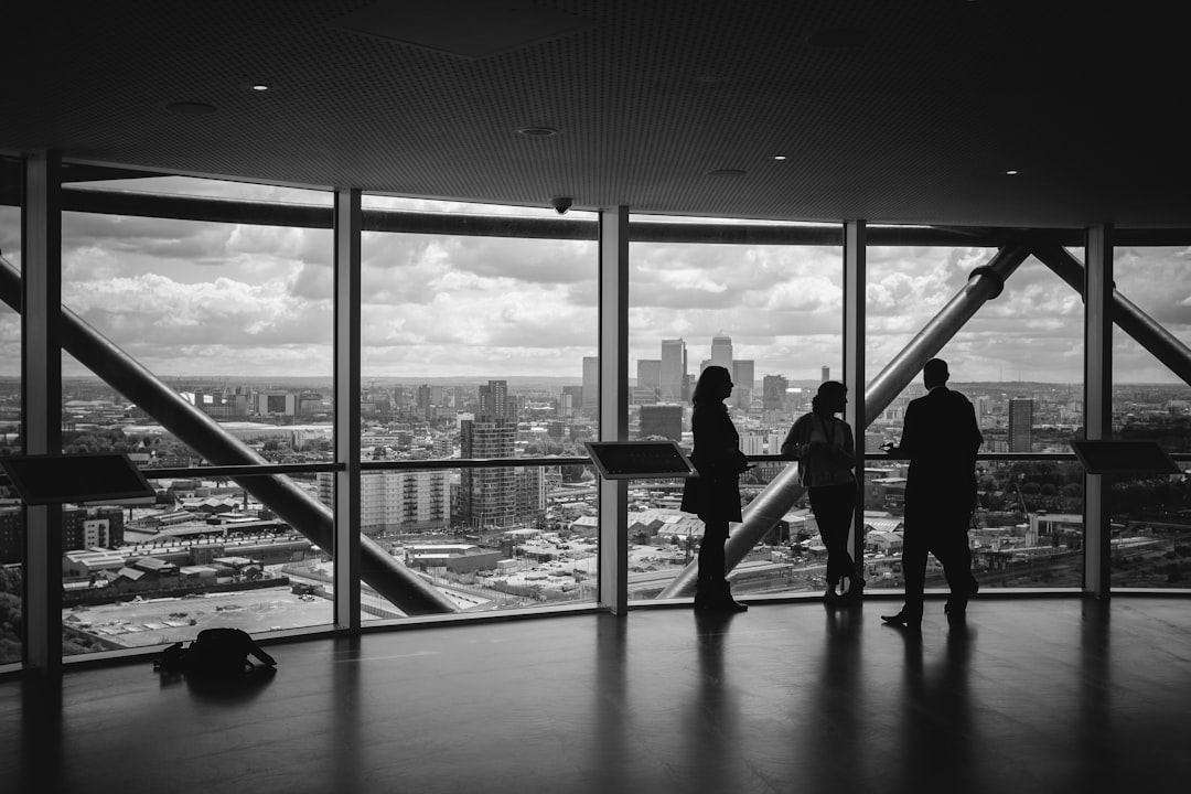 découvrez des solutions efficaces pour la protection de votre entreprise. protégez vos actifs, vos données et votre réputation avec nos services de sécurité adaptés aux besoins des entrepreneurs.