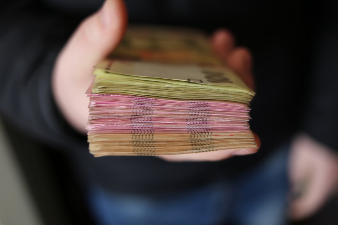découvrez tout ce qu'il faut savoir sur le supplément salarial : avantages, types, et comment il peut améliorer votre rémunération globale. informez-vous sur les meilleures pratiques pour négocier et maximiser votre salaire.